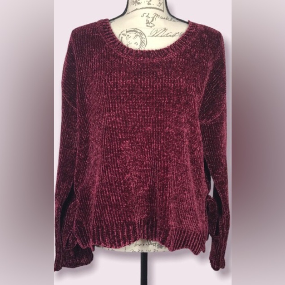 XOXO, Chunky Knit Sweater, Super Soft, Ties At Hem, Size XL
